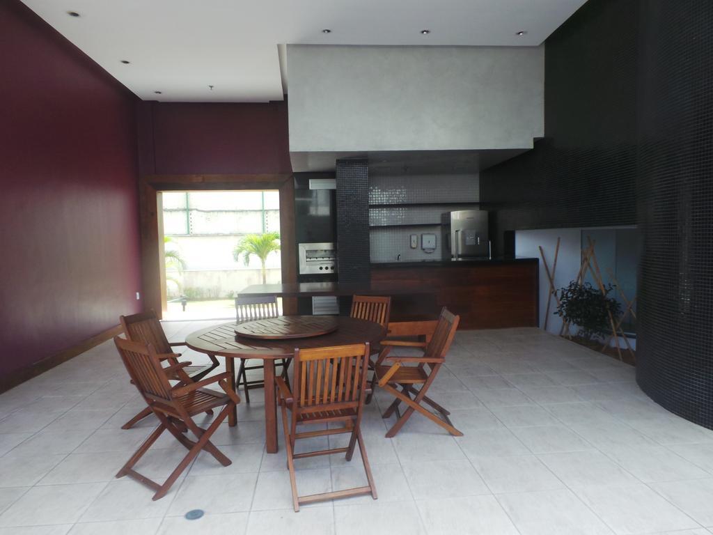 Flat Com 2 Quartos E Vista Mar Da Praia De Pontanegra-Wifi 300 Mb-Garagem-Familia-Criancas-Piscina-Pet Friendly Natal Bilik gambar